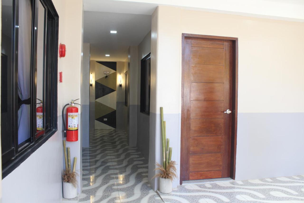 Ninie'S Place Puerto Princesa Zewnętrze zdjęcie
