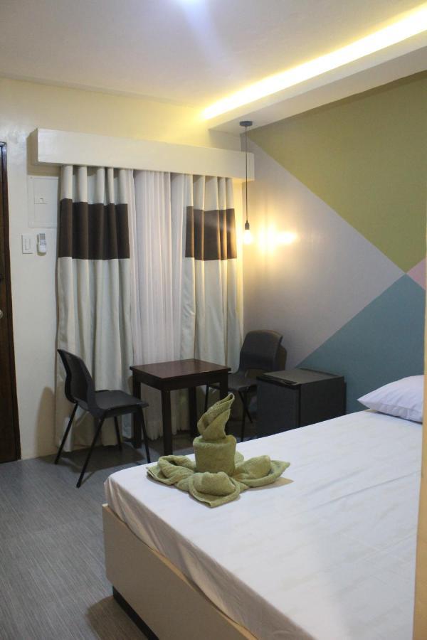 Ninie'S Place Puerto Princesa Zewnętrze zdjęcie